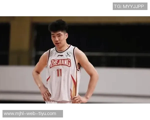 国家队中锋位置人手充足余嘉豪请假勇敢追梦值得支持 国家队中锋位置人手充足余嘉豪请假勇敢追梦值得支持